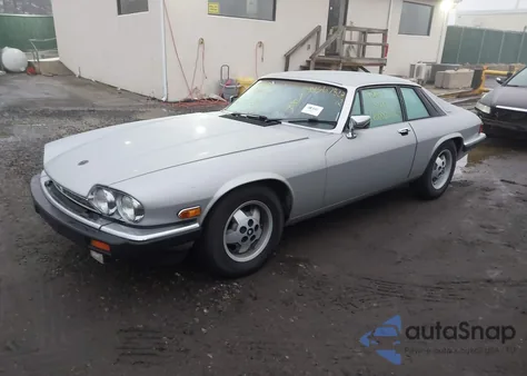 1985 Jaguar Xjs из США, поврежденный, VIN SAJNV5844FC118055